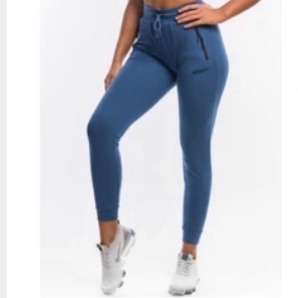 Echt Joggers - image 5